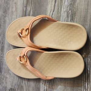 Vionic Flip Flops